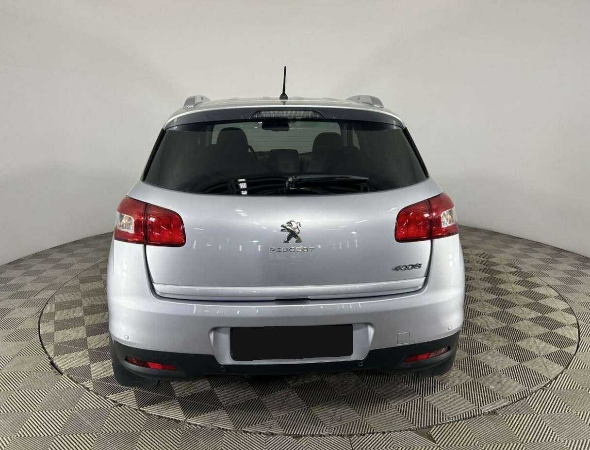 Peugeot 4008